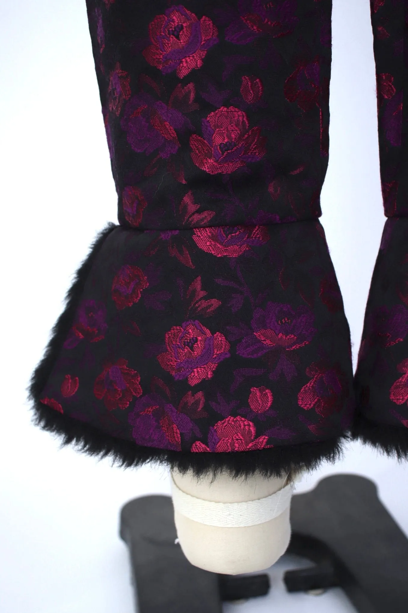 2019 Noir Kei Ninomiya Jacquard Faux Fur Pants*