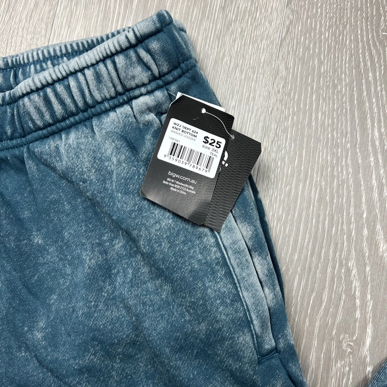 Circuit Men’s Teal Acid Wash Trackies Joggers Size 3XL (New)
