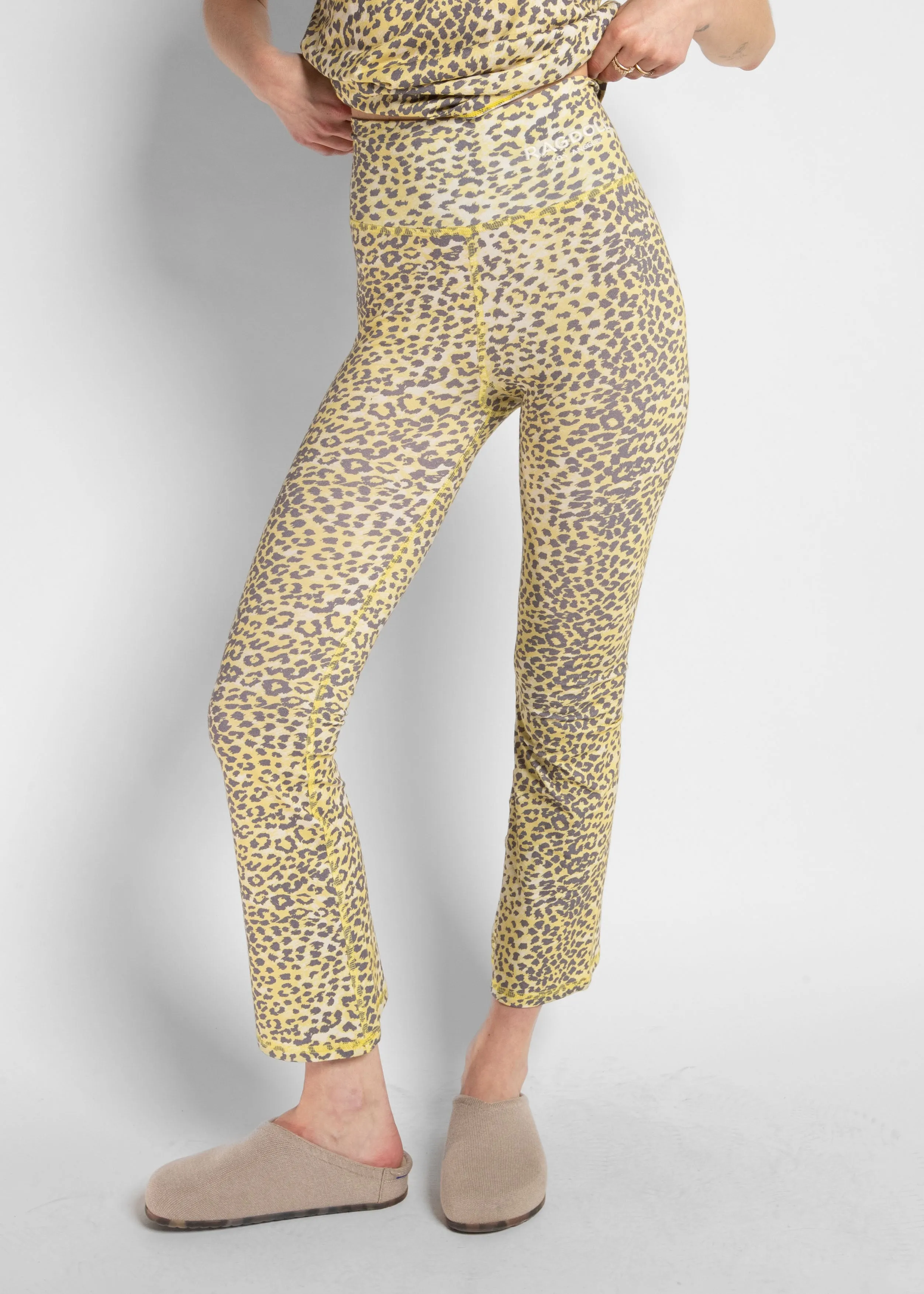 CROP LEGGINGS - LEOPARD LIME