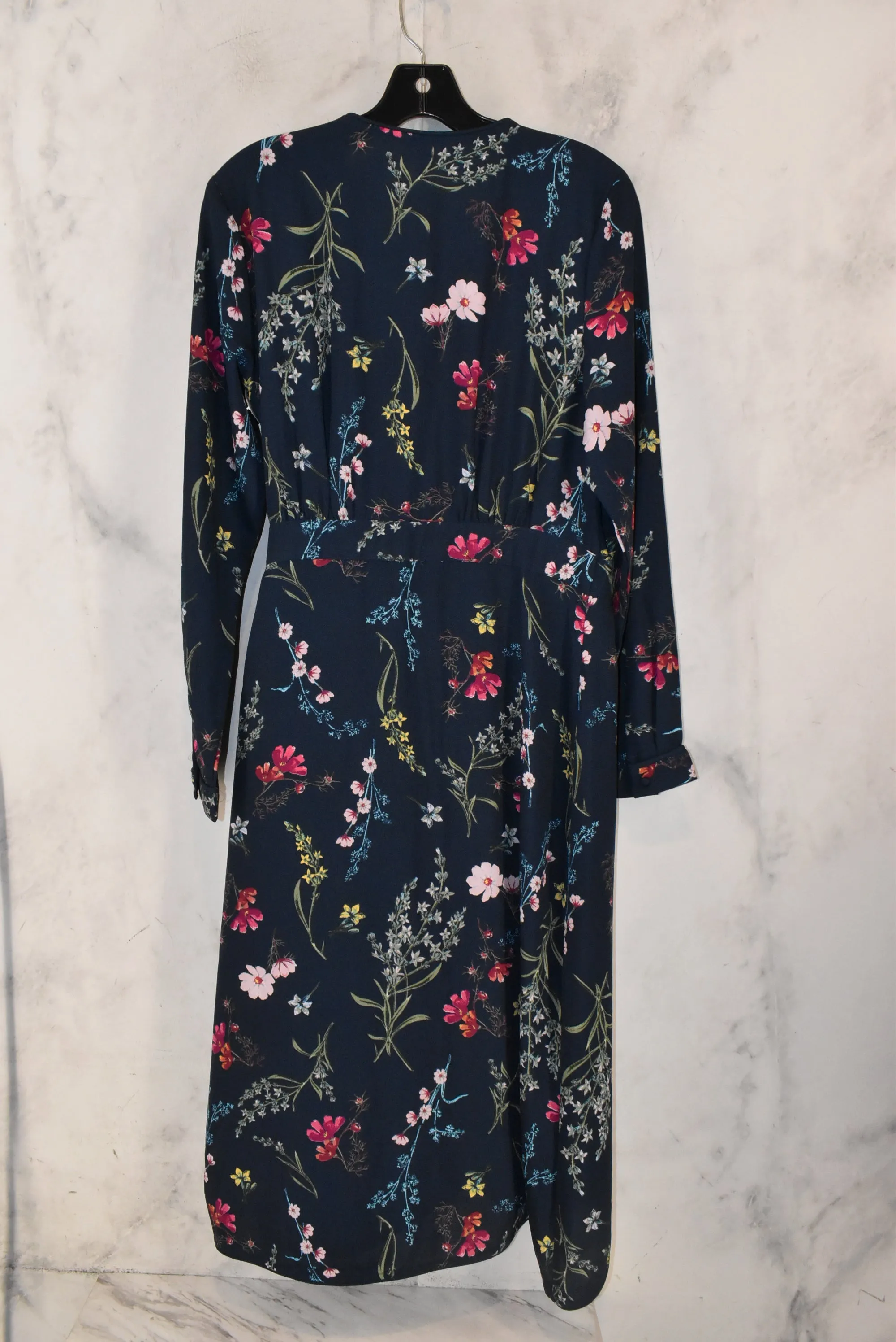Dress Casual Midi By Time And Tru  Size: M
