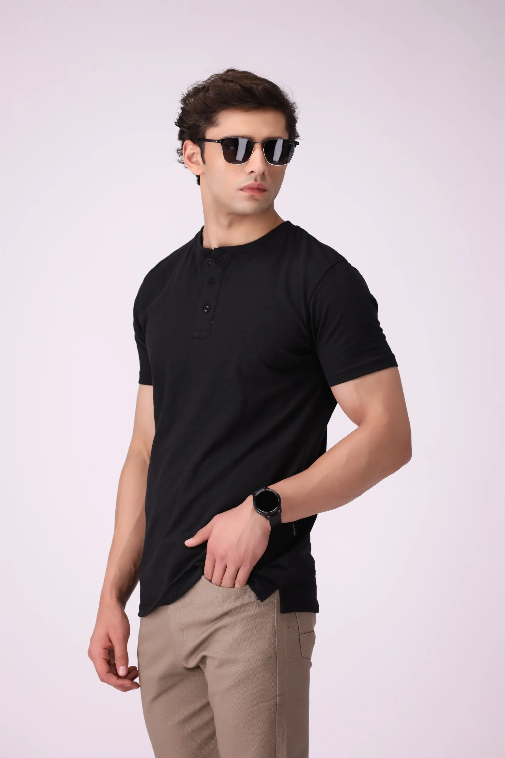 Henly Black T-Shirt