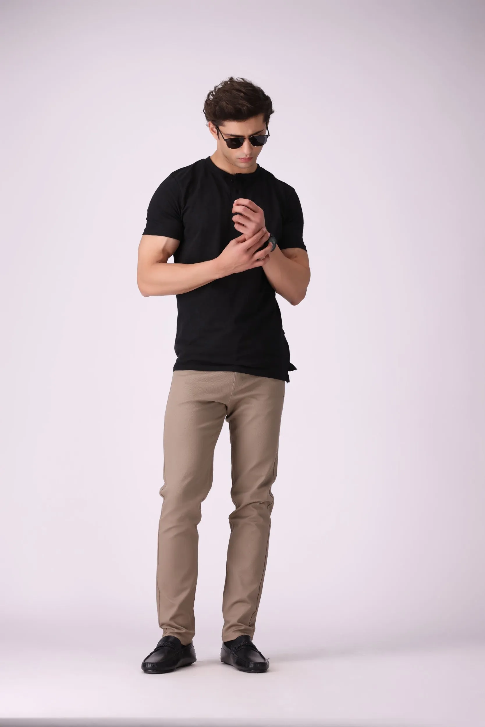 Henly Black T-Shirt