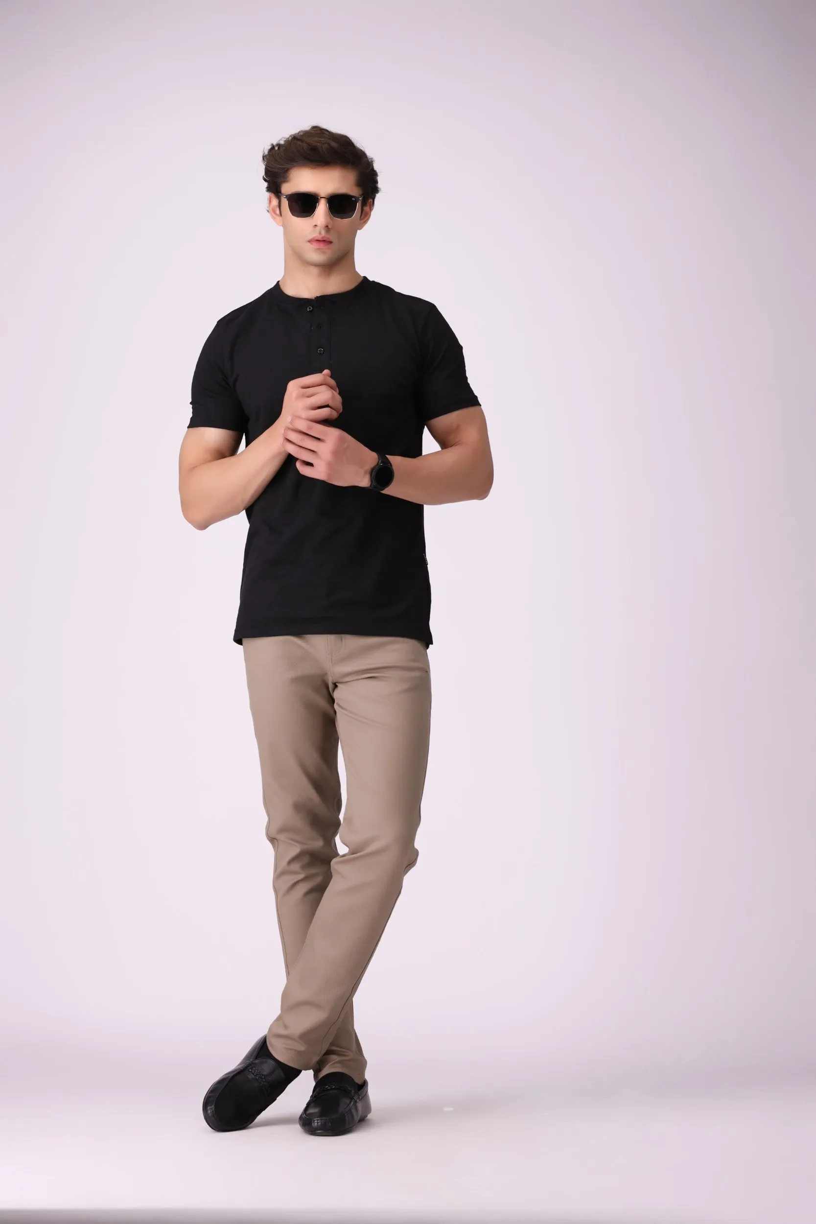 Henly Black T-Shirt