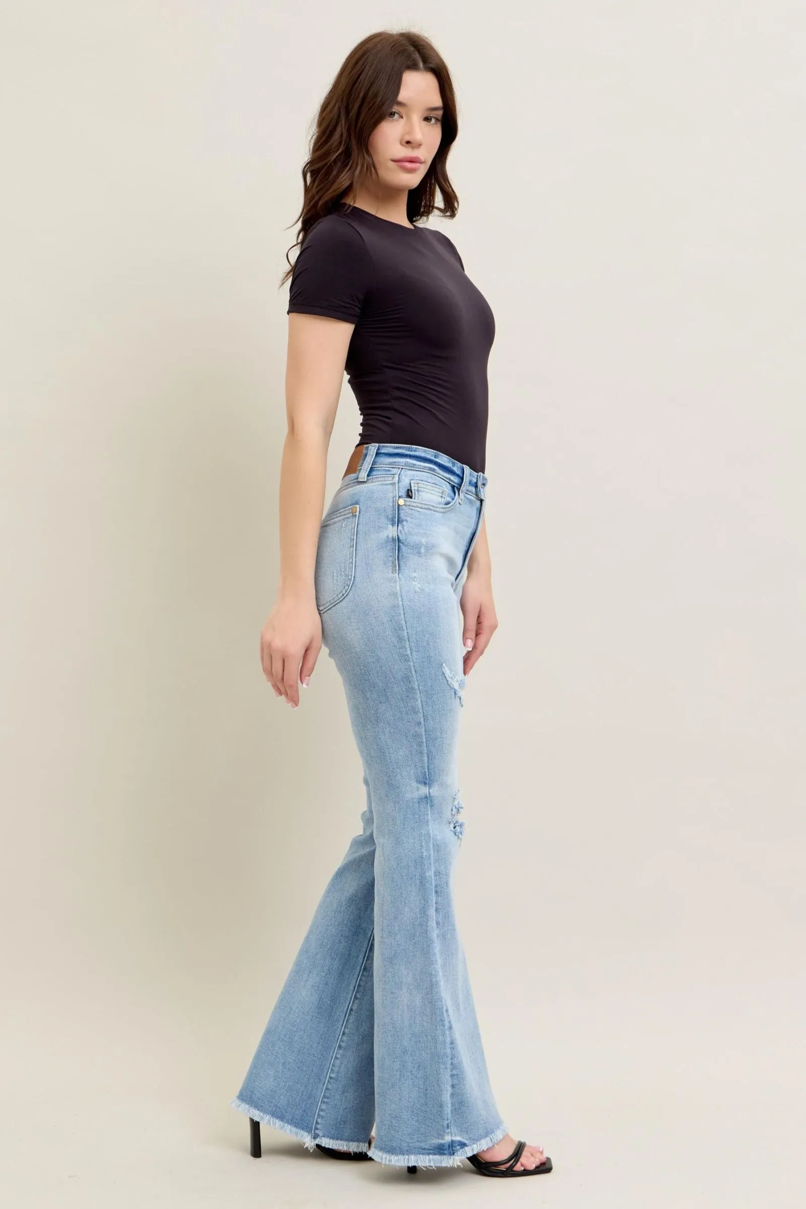 HW Flare W/Shield Pockets