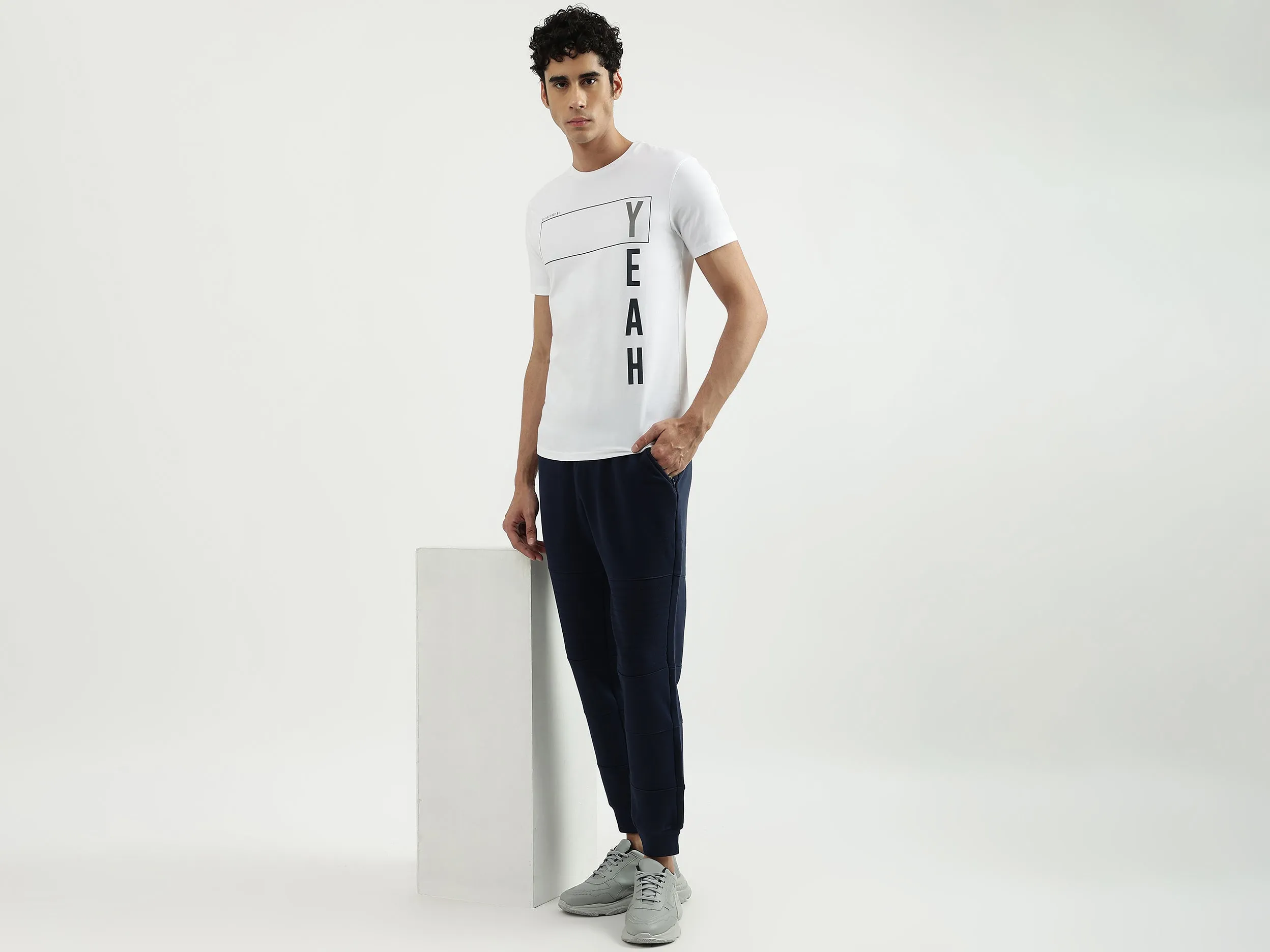 Men Self Design Regular Fit Jogger