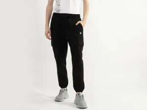 Men Solid Regular Fit Joggers