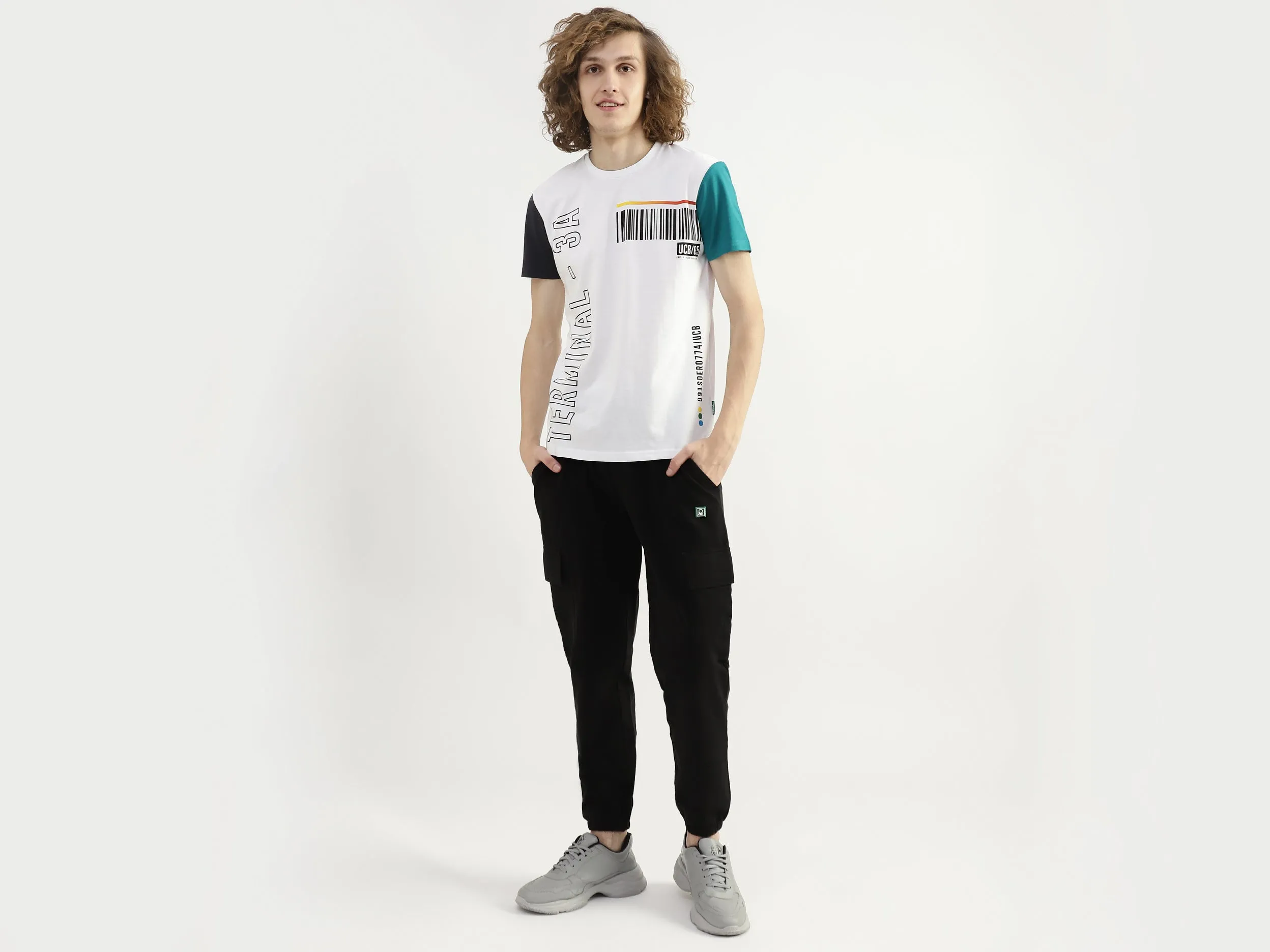 Men Solid Regular Fit Joggers