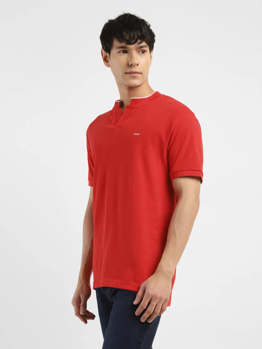 Men's Solid Slim Fit Henley Neck T-Shirt