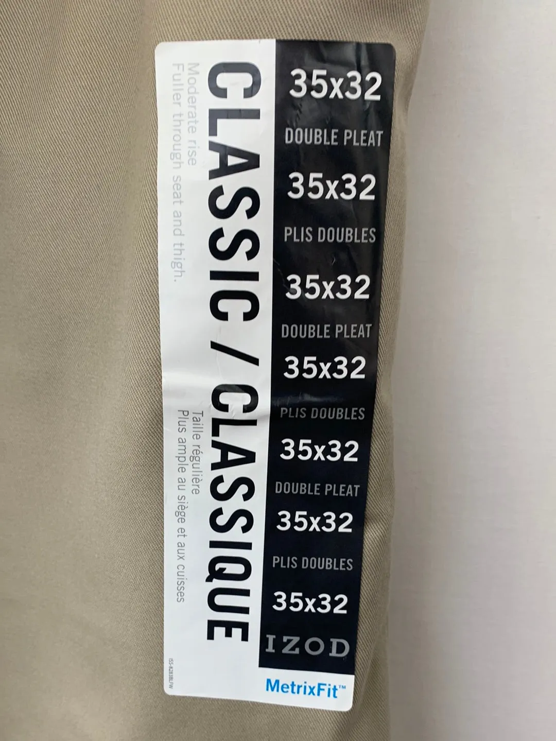NWT - IZOD khaki Chino Wrinkle Free MetrixFit PLEAT FRONT Classic Pants - 35x32