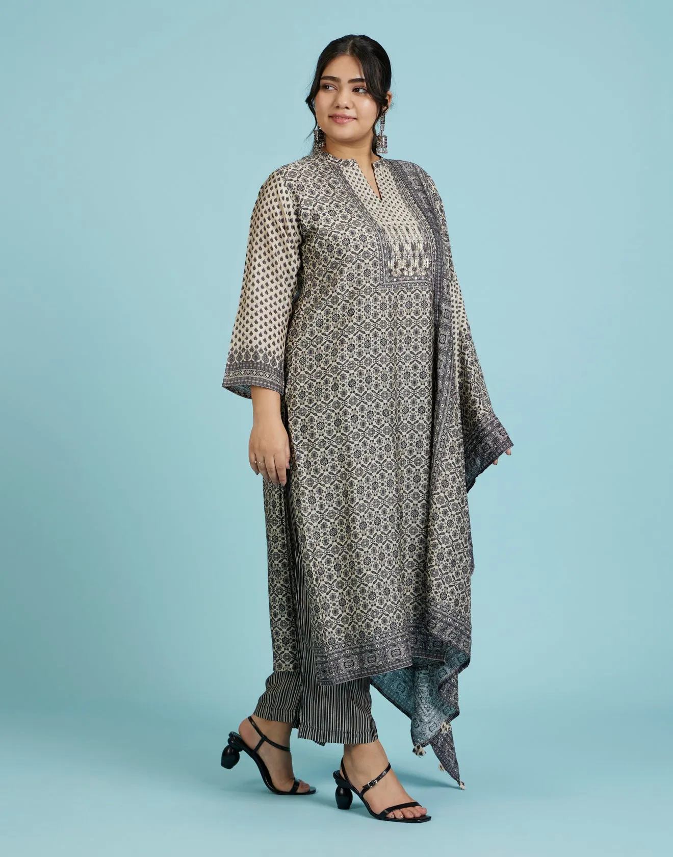 Off-White And Black Ethnic Workwear Kurta Set For Women