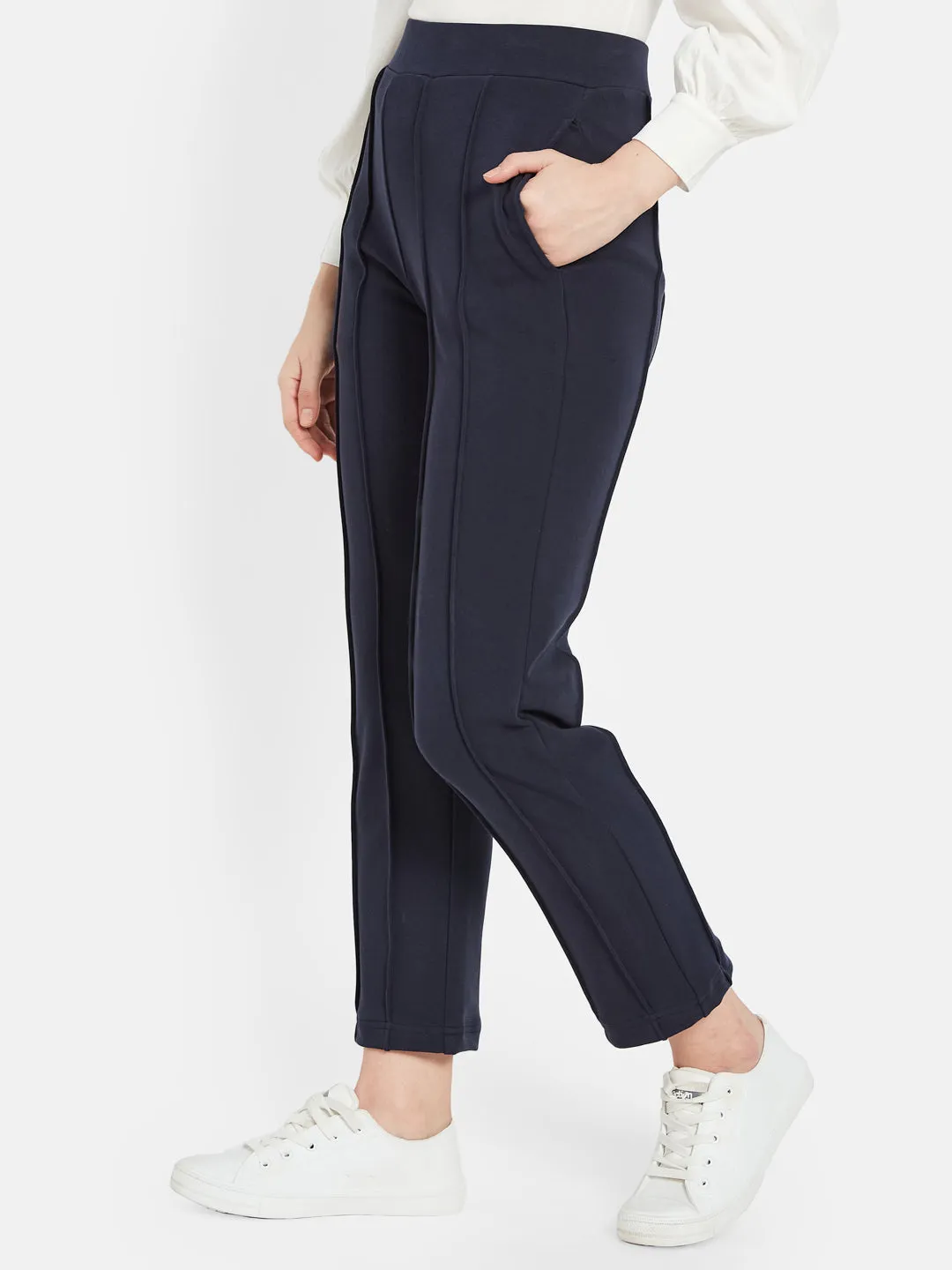 PINTUCK DETAILED PANT