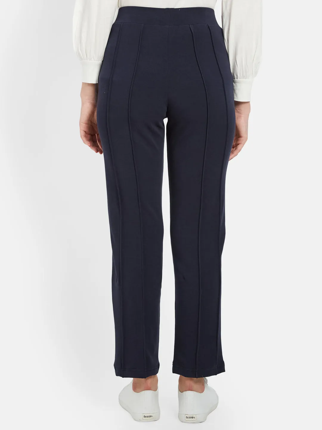PINTUCK DETAILED PANT
