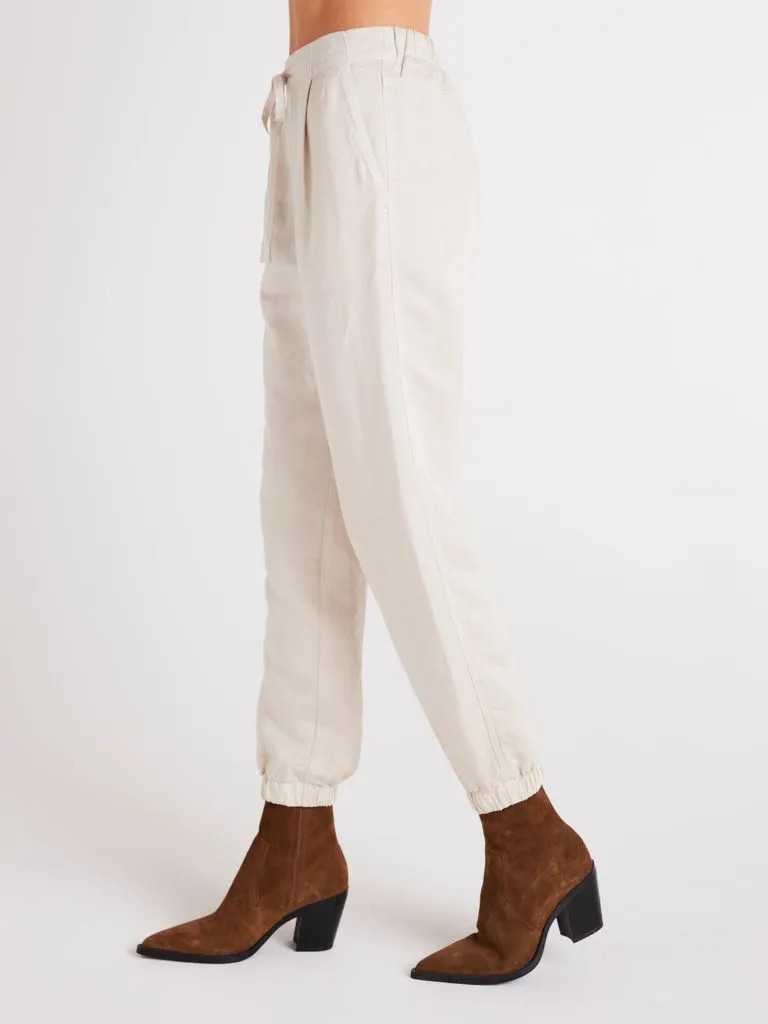 Pleat Front Jogger