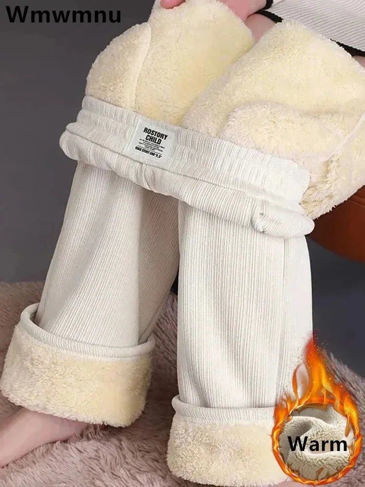 Plush Corduroy Harem Pants for Cozy Autumn Style