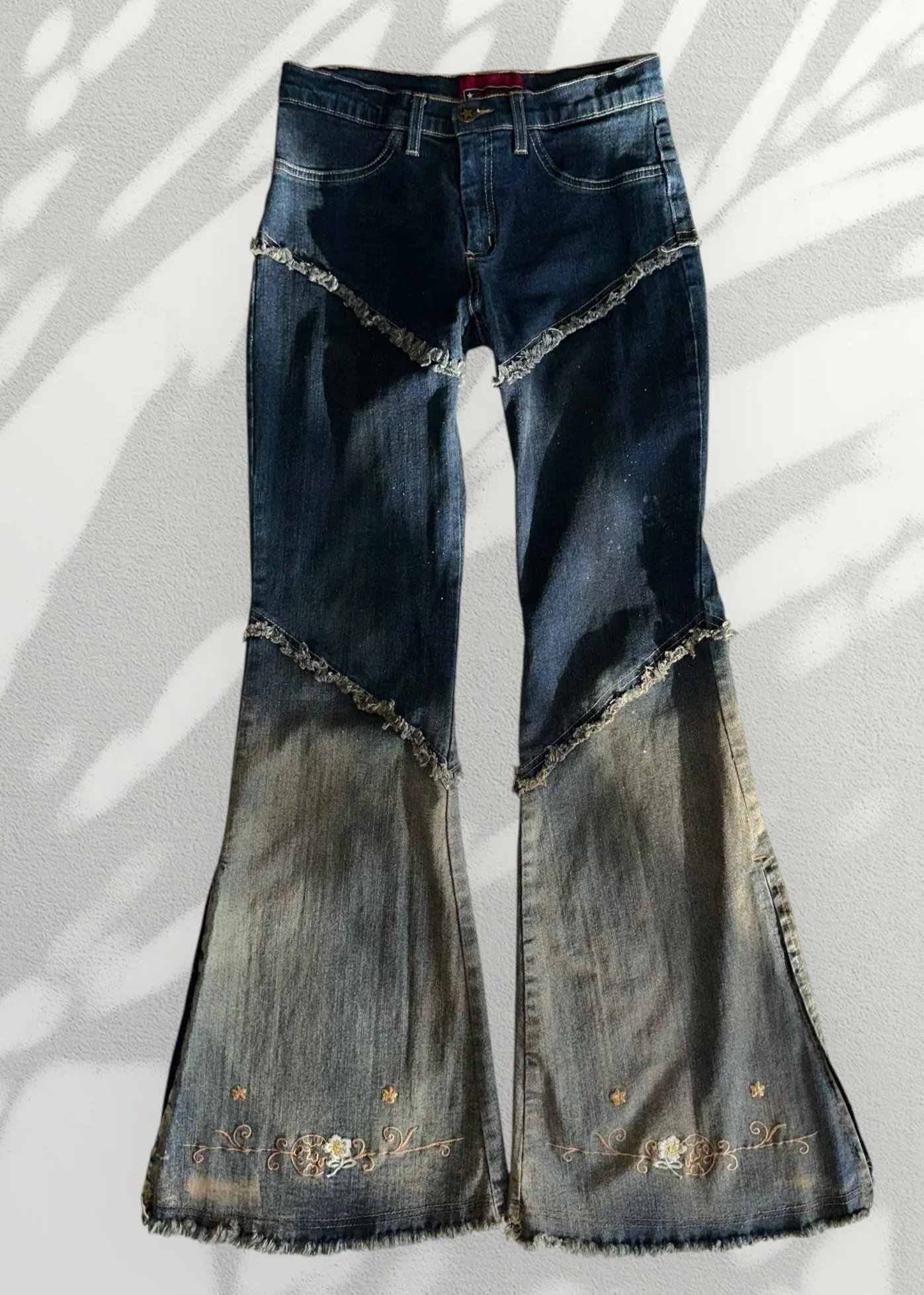 Rare Y2K Patchwork Flare Jeans – Low-Rise Embroidered Vintage Denim