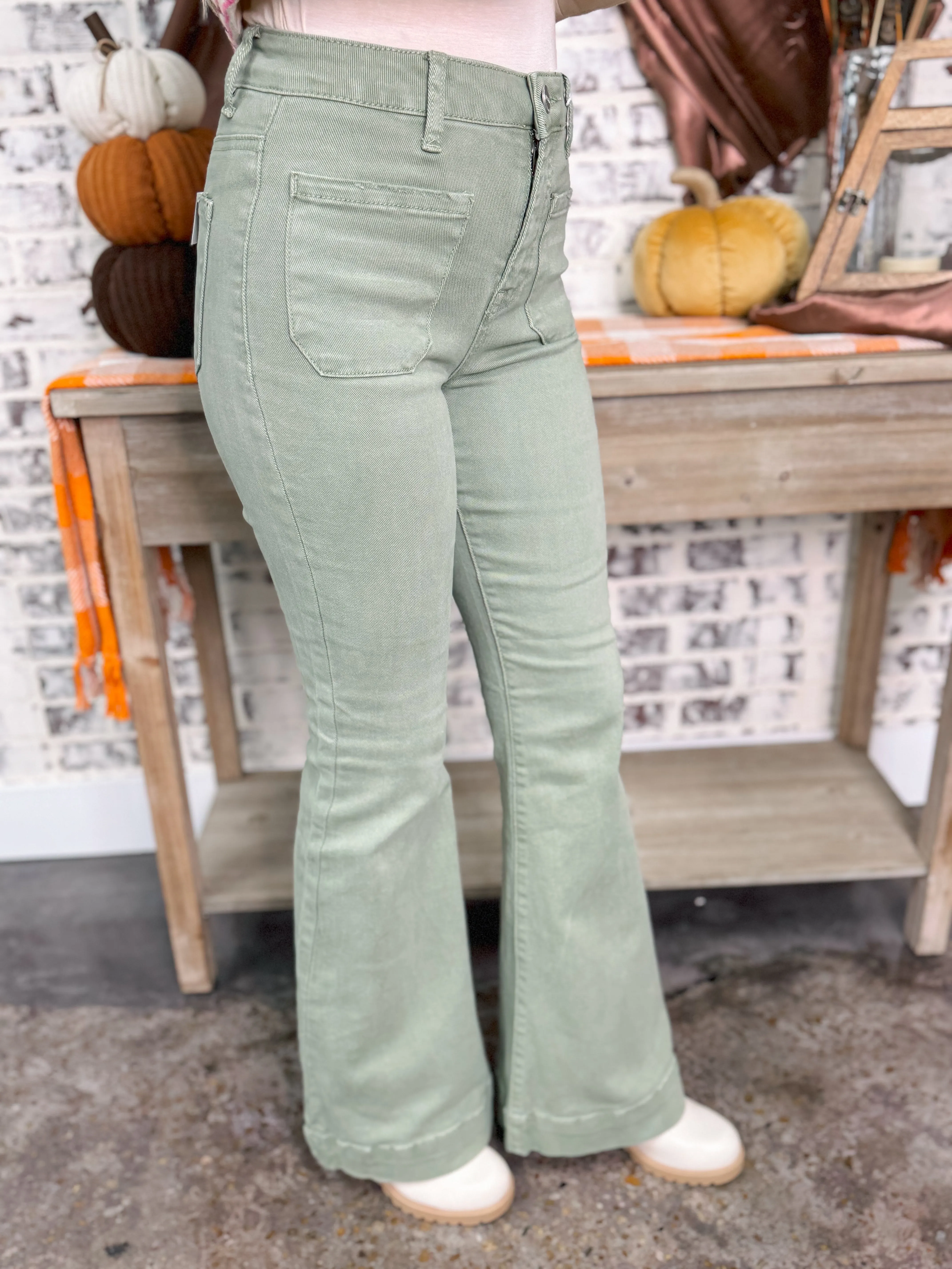 Risen- High Rise-Flare Patch Pocket Pants "Olive"