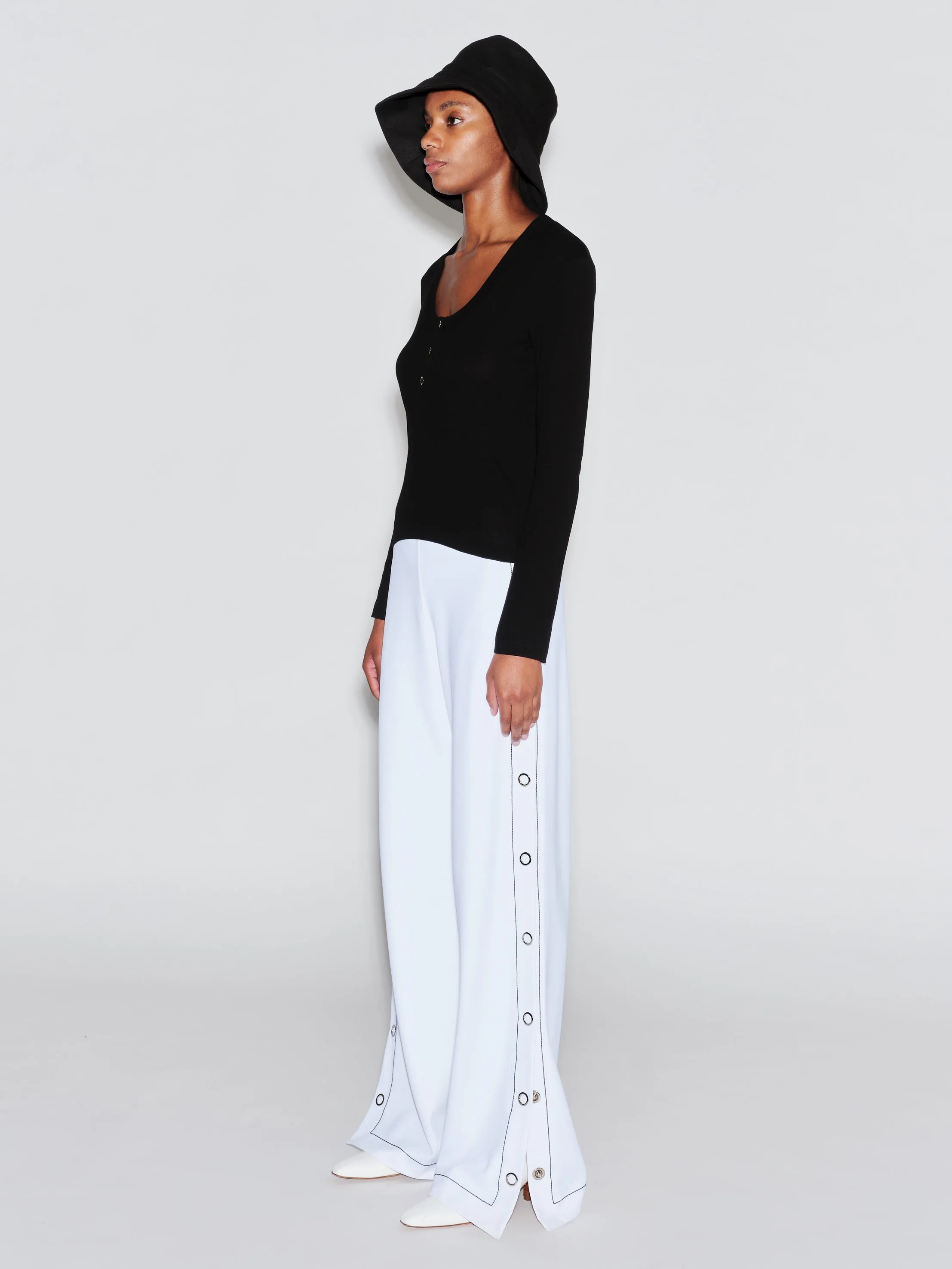 SCOOP NECK HENLEY TOP