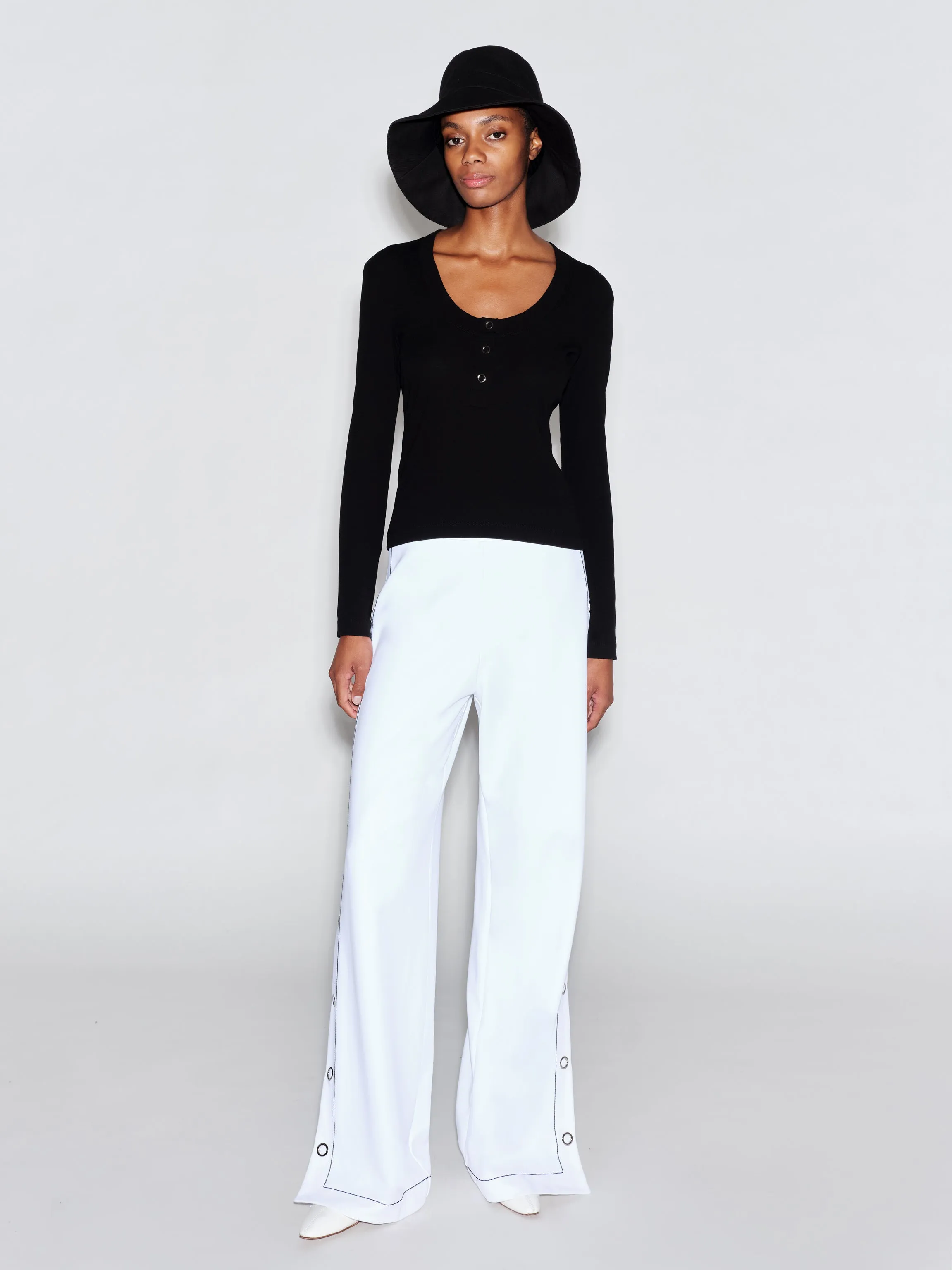 SCOOP NECK HENLEY TOP