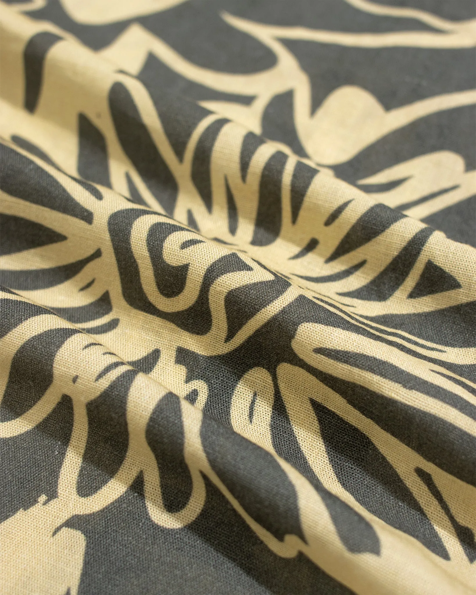 Selleck Shirt - Foliage Charcoal Grey