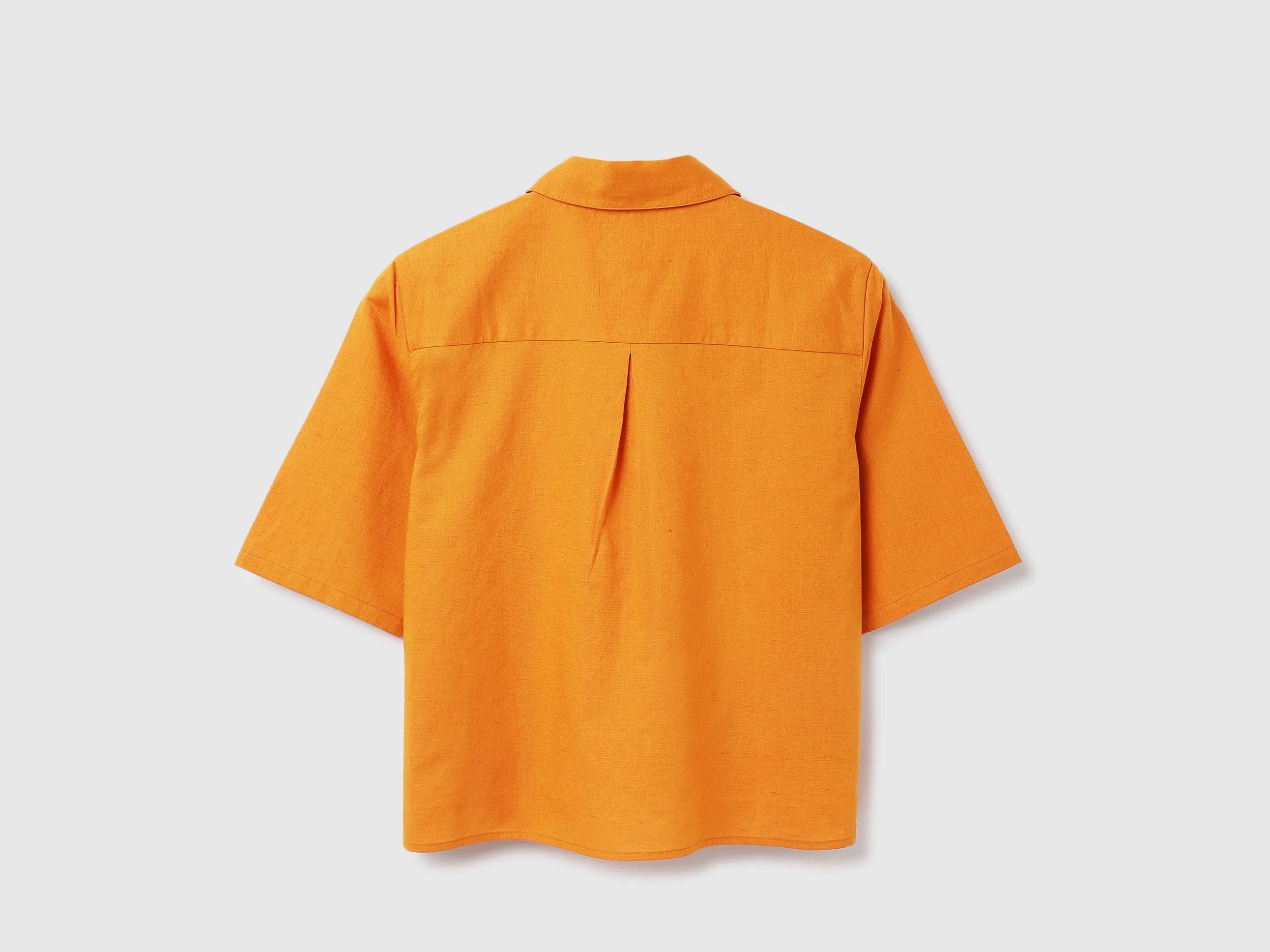 Spread Collar Solid Shirts
