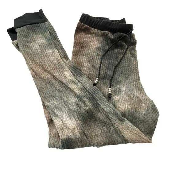 Steve Madden 2 piece joggers size Large
