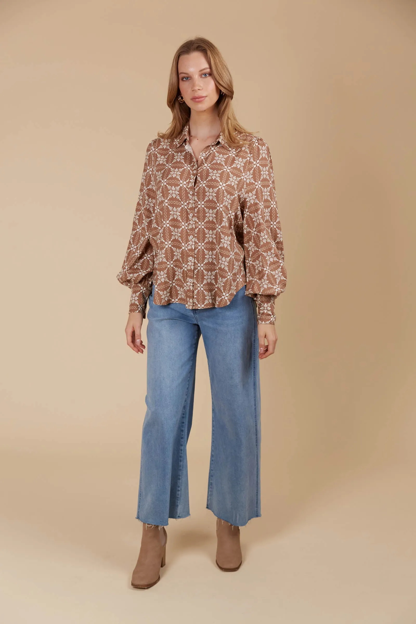 Venus Shirt - Deity  LINEN BLEND.