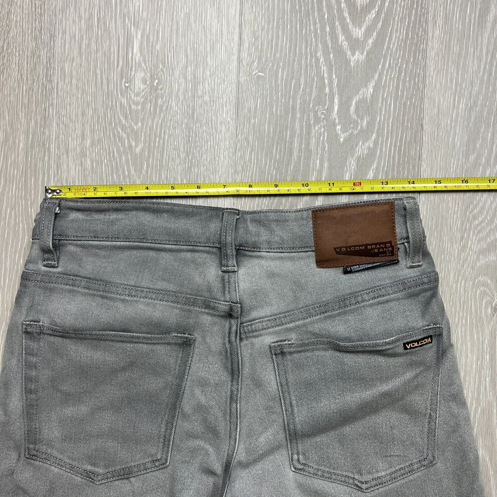 Volcom Brand Jeans Mens Grey Solver Modern Straight Jeans Size 28