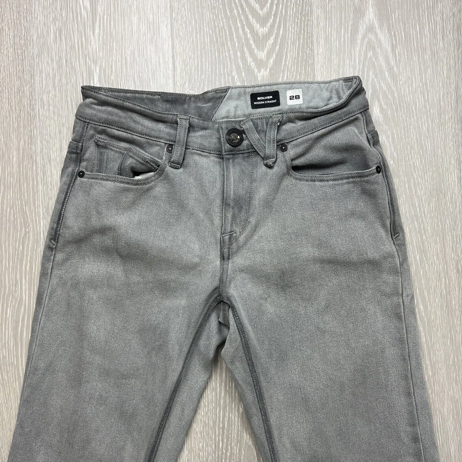 Volcom Brand Jeans Mens Grey Solver Modern Straight Jeans Size 28