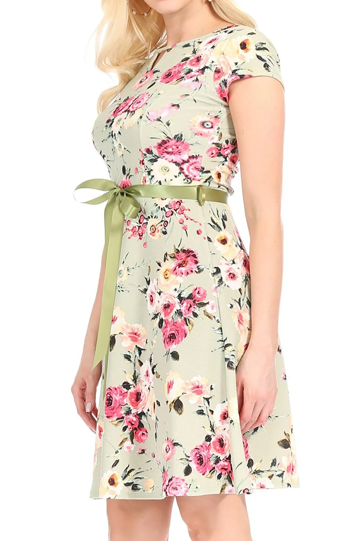 Women's Floral Flared A-Line Swing Casual Party Dresses, Short Sleeve, and Belted.